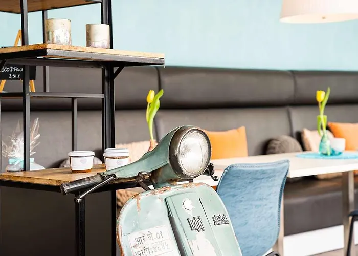 Elaya * Kleve (Dusseldorf)